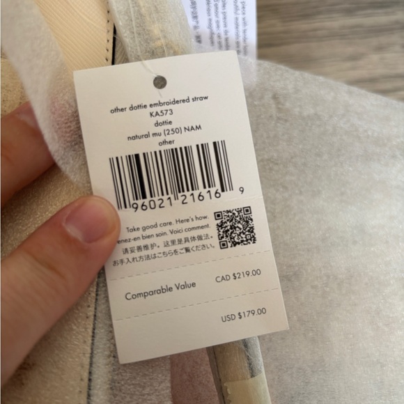 Kate Spade Wristlet Dottie Embroidered Straw Clutch - Picture 8 of 8